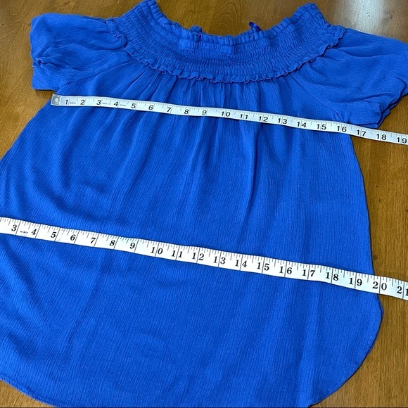 Saks Fifth Avenue‎ Women's Blue Off Shoulder Blouse - Picture 3 of 10